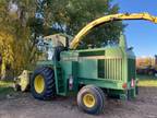1996 John Deere 6710 Forage Harvester With Pick up For Sale In St-Lazare