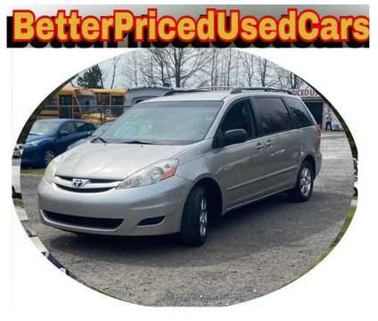 Used 2006 TOYOTA SIENNA For Sale is a Grey 2006 Toyota Sienna Truck in Frankford DE