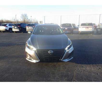 2023 Nissan Altima 2.5 SV is a 2023 Nissan Altima 2.5 Trim Car for Sale in Taylorville IL