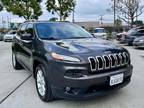 2017 Jeep Cherokee Latitude Sport Utility 4D Gray,