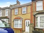 2 bedroom Mid Terrace House to rent, Havelock Road, Gravesend, DA11 £1,450 pcm