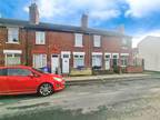 2 bedroom Mid Terrace House to rent, Woodgate Street, Stoke-on-Trent