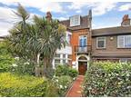 Flat for sale in Old Oak Road, London, W3 (Ref 217270)