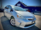 2012 Toyota Prius v 5dr Wgn Two