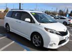 2014 Toyota Sienna SE 8 Passenger 4dr Mini Van