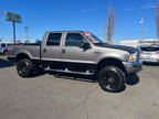 2002 Ford Super Duty F-250 Crew Cab Lariat 4WD V10 Auto 112K Leather Lifted PW