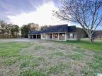 571 COUNTY ROAD 91 Roanoke, AL