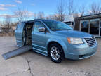 2010 Chrysler Town & Country LIMITED LOADED HANDICAP WHEELCHAIR VAN