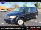 2009 Chrysler Town & Country LX