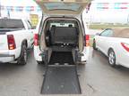 2010 Chrysler Town & Country handicap wheelchair Accessible *
