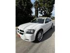 2006 Dodge Magnum SE