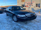 2011 Lincoln Town Car 4dr Sdn Executive w/Limousine Pkg