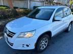 2010 Volkswagen Tiguan S 4dr SUV 6A