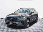 2024 Volvo XC60 Recharge Plug-In Hybrid Ultimate Dark Theme