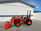 Kubota B7500 Tractor W/ Loader