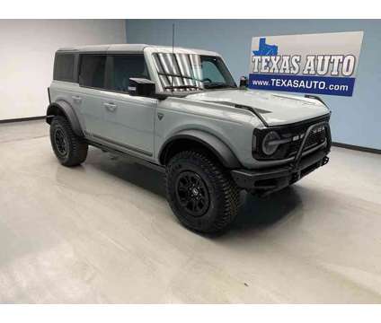 2021 Ford Bronco First Edition is a Grey 2021 Ford Bronco SUV in Houston TX