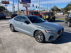 2022 Volvo S60 B5 Momentum AWD 4dr Sedan