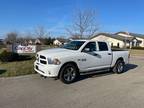 2015 RAM 1500 Express 4x4 4dr Crew Cab 5.5 ft. SB Pickup