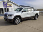 2022 Ram 1500 Longhorn Crew Cab 4x4 Heat and Cool Leather!!!!