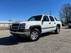 2004 Chevrolet Avalanche 1500 4dr 4WD Crew Cab SB