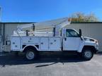 2006 Chevrolet Kodiak C4500 4X2 2dr Regular Cab 128 224 in. WB