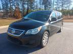 2012 Volkswagen Routan SE 4dr Mini Van