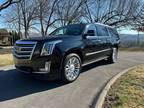 2017 Cadillac Escalade ESV Platinum PLATINUM EXCLUSIVE PACAGE! ONE OWNER!