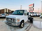 2009 Ford Econoline E350 Super Duty Cutaway Van 2dr