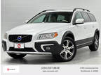 2015 Volvo XC70 T6 Premier Plus Wagon 4D