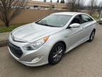 2015 Hyundai Sonata Hybrid Base 4dr Sedan