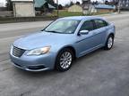 2013 Chrysler 200 Touring 4dr Sedan