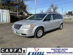 2010 Chrysler Town & Country LX