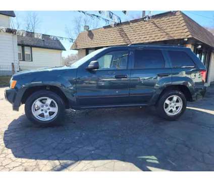 2005 Jeep Grand Cherokee for sale is a Green 2005 Jeep grand cherokee Car for Sale in Kankakee IL