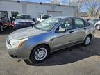 2008 Ford Focus SE 4dr Sedan