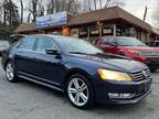 2015 Volkswagen Passat 1.8T SE 4dr Sedan w/Sunroof and Navigation