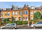 2 bed flat for sale in Mount View Road, N4, London