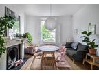 Newington Green, Greater London, 4 bedroom house for sale in Mildmay Road