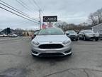 2017 Ford Focus SE 4dr Hatchback