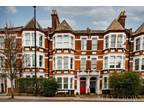 3 bedroom flat for sale in Archway Road, Highgate, N6