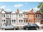 Bedford Park, Greater London, 3 bedroom house for sale in Brookfield Road