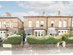 Flat for sale in Finsbury Park Road, London, N4 (Ref 209549)