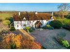 Whistley Green, Hurst, Berkshire RG10, 5 bedroom detached house for sale -