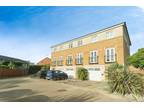4 bedroom town house for sale in San Diego Way, Eastbourne, BN23