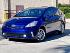 2014 Toyota Prius v Package 5 Leather Navigation