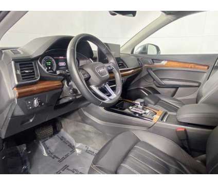 2021 Audi Q5 Premium Plus Plug In Hybrid is a Grey 2021 Audi Q5 Premium SUV in Hoffman Estates IL