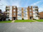 2 bed flat for sale in Courts Down Road, BR3, Beckenham