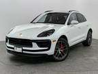 2024 Porsche MacanS AWDNew CarSeats: 5Mileage: 90 kmsExterior:WhiteInterior:B...