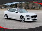 2018 Volvo S90 T5 Momentum Sedan 4D