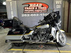 2012 Harley-Davidson FLHTCUSE7 - CVO Ultra Classic Electra Glide