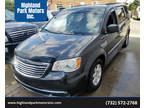2012 Chrysler Town and Country Touring 4dr Mini Van